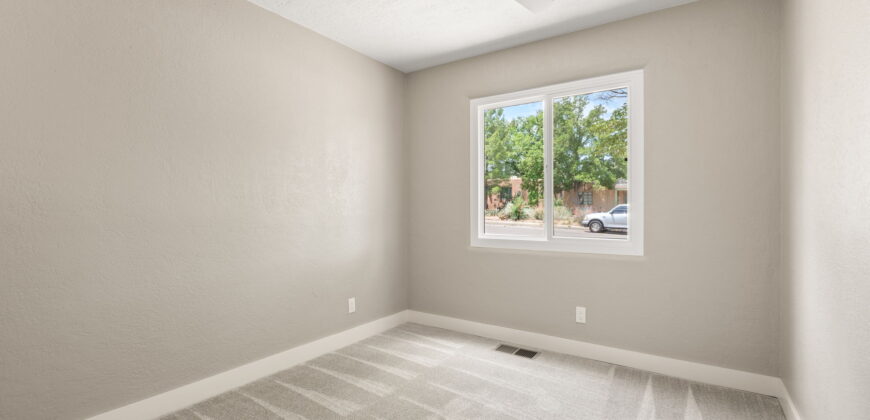 408 Montclaire Dr SE, Albuquerque, NM  87108