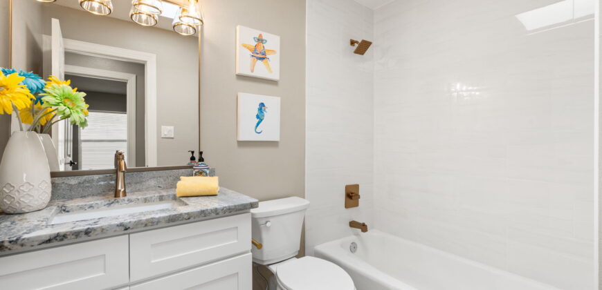 6608 Lockhaven Lane NE, Albuquerque, NM  87111