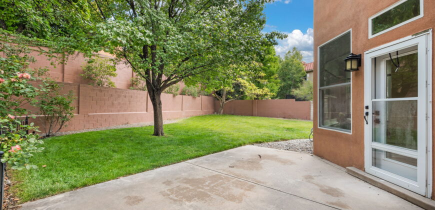 6608 Lockhaven Lane NE, Albuquerque, NM  87111