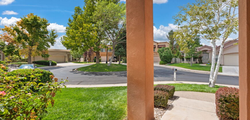 6608 Lockhaven Lane NE, Albuquerque, NM  87111