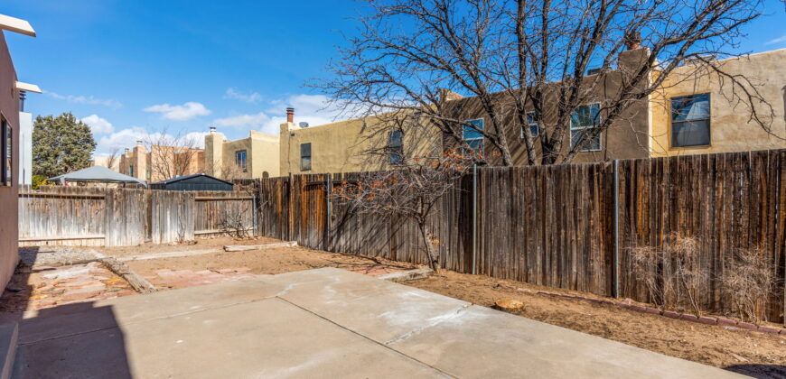 3000 Sol de Vida NW, Albuquerque, NM  87120