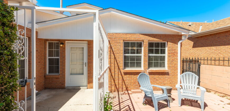 5019 Calle de Carino NE, Albuquerque, NM  87111