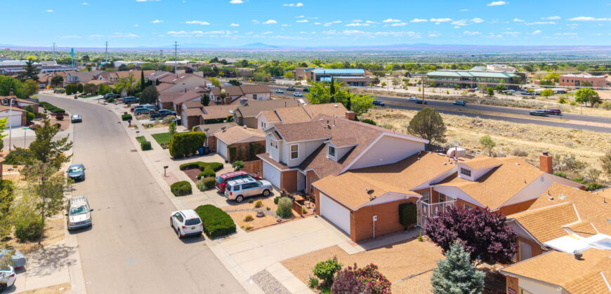 5019 Calle de Carino NE, Albuquerque, NM  87111